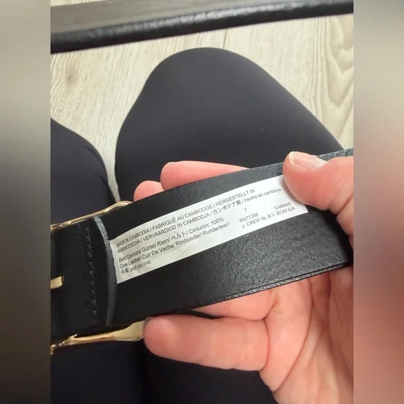 J. Crew Oval buckle belt in Italian leather black - Picture 6 of 9